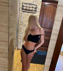 Полина — эротические фото